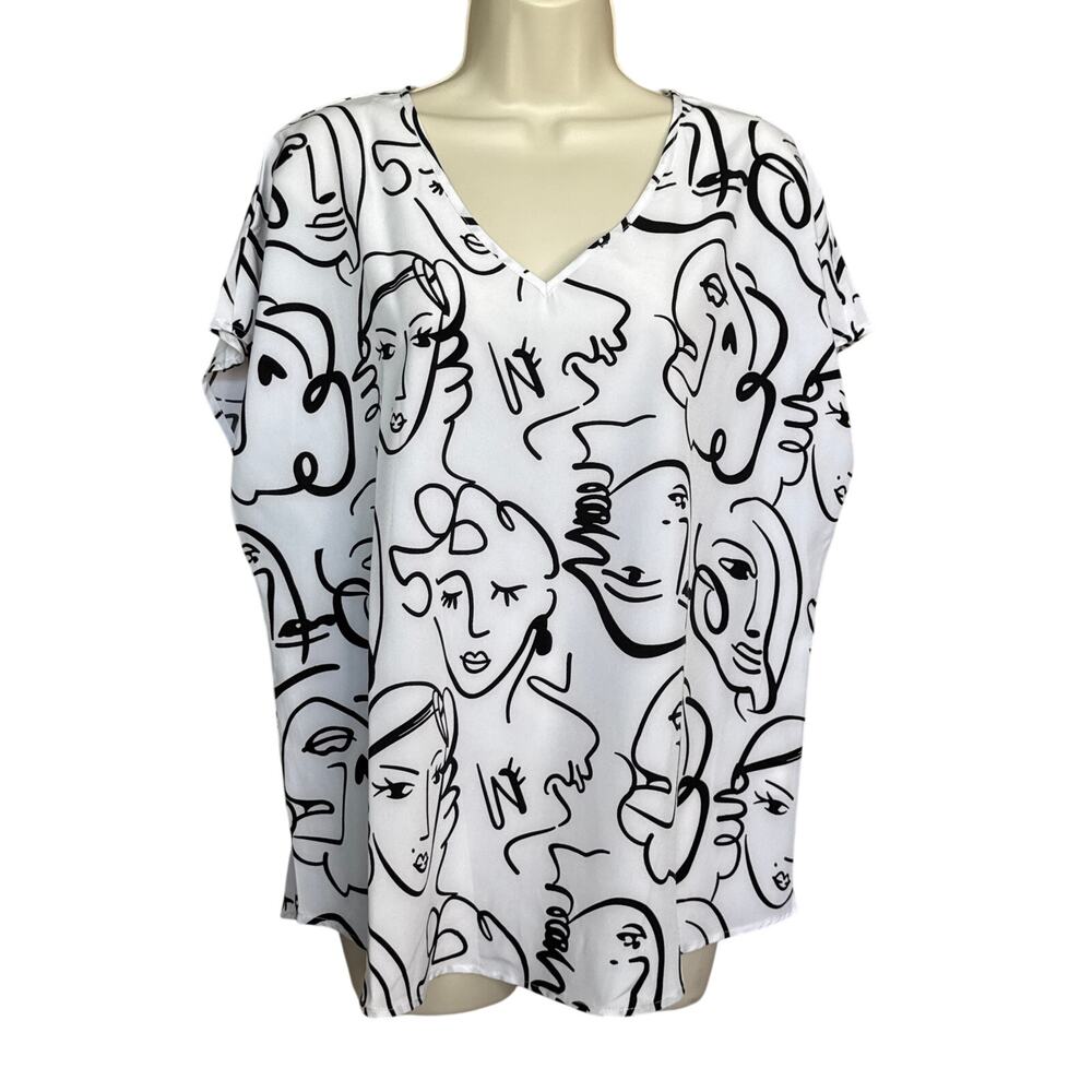 Soul Of Curves White And Black Abstract Art  Blouse 1XL NWT